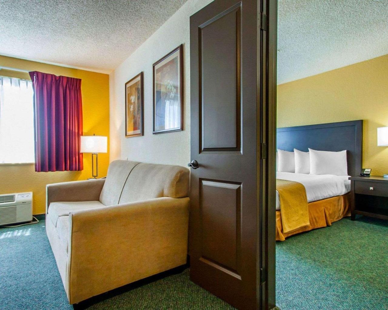 Quality Inn & Suites Springfield Exteriér fotografie