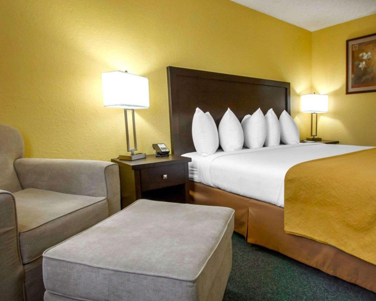 Quality Inn & Suites Springfield Exteriér fotografie