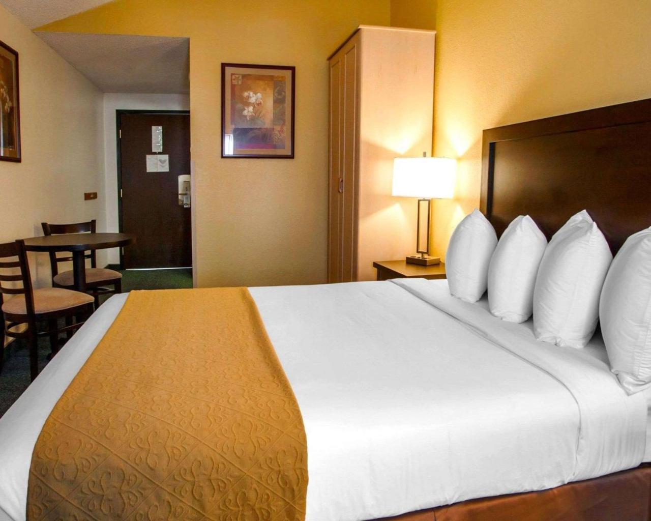 Quality Inn & Suites Springfield Exteriér fotografie