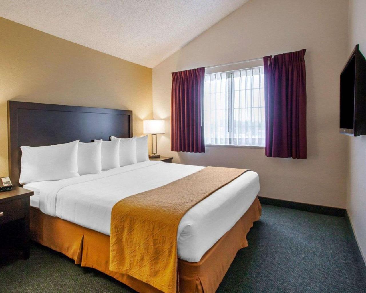 Quality Inn & Suites Springfield Exteriér fotografie