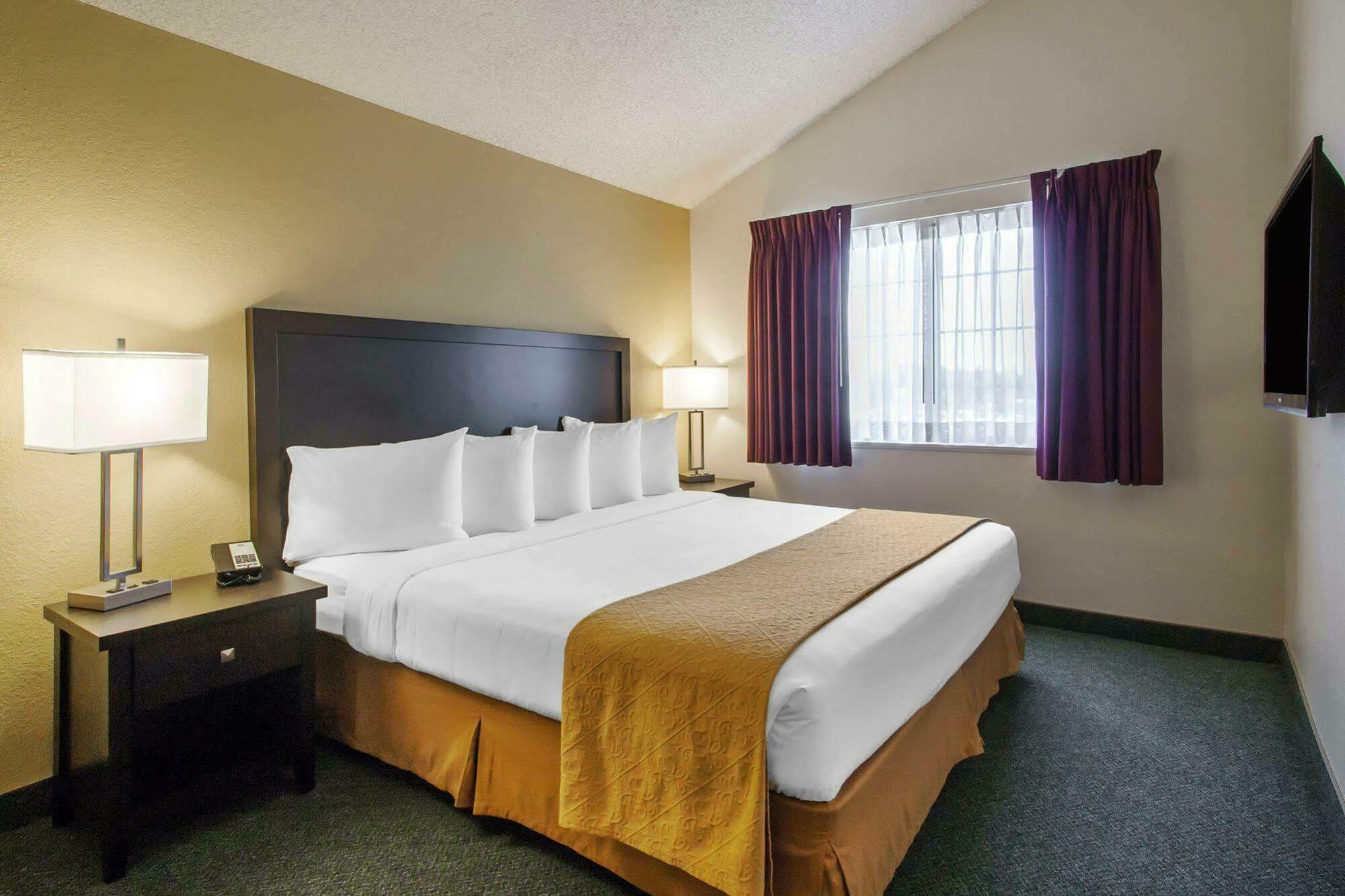 Quality Inn & Suites Springfield Exteriér fotografie